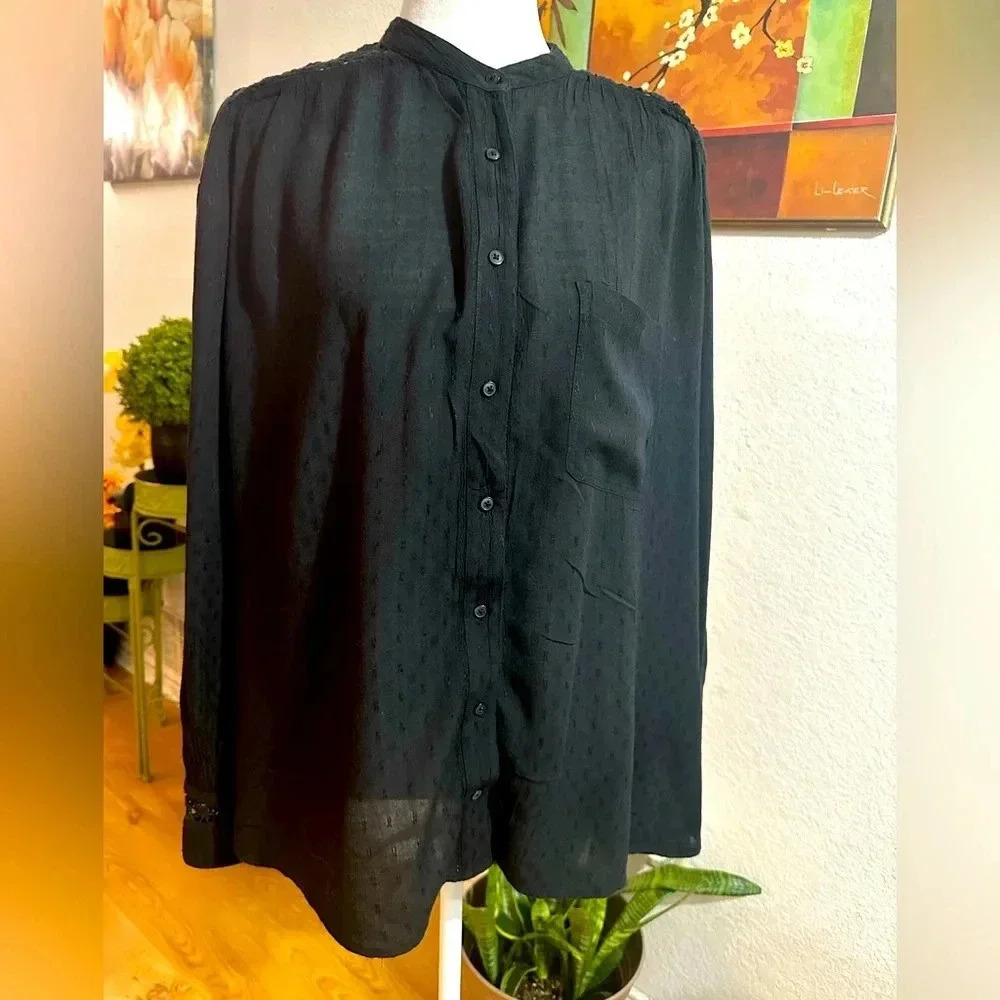 Free People button down black shirt size M